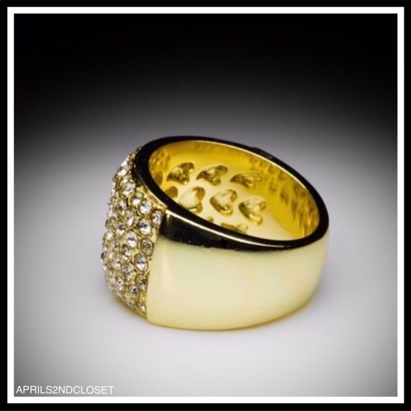 GOLD PAVE AUSTRIAN CRYSTAL STATEMENT COCKTAIL RING - Picture 5 of 8